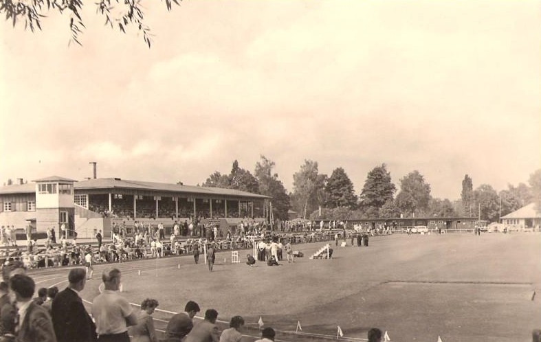 Datei:Stadion-1963.jpg