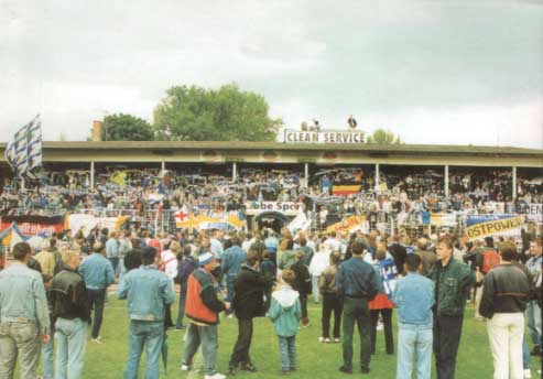 Datei:Stadion-1997-1.jpg