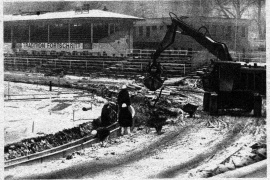 Februar 1978 - Trotz ungünstiger Witterung sind die Erweiterungs- und Laufbahnarbeiten in vollem Gange.